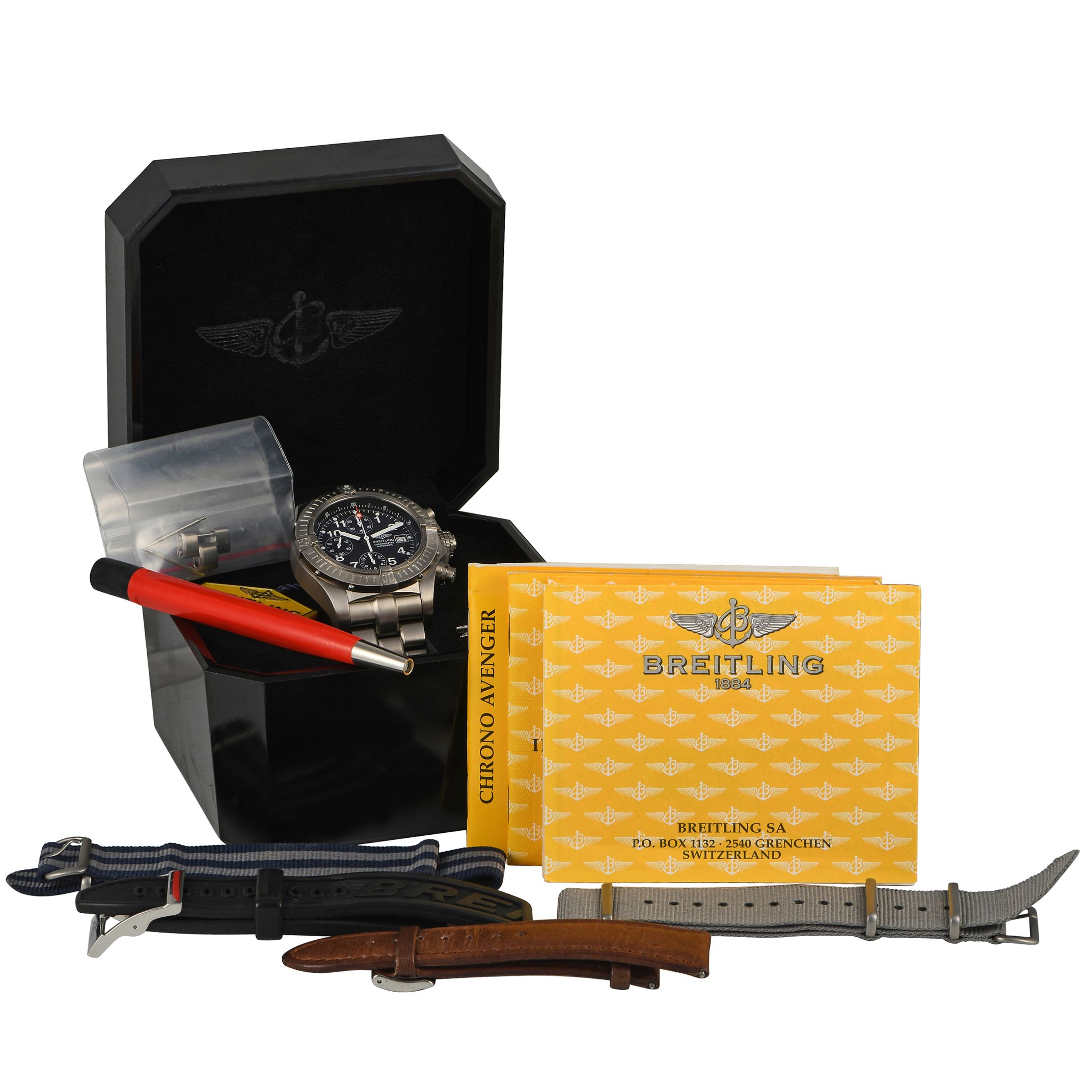 Breitling Chrono Avenger Watch E1336009/b555
