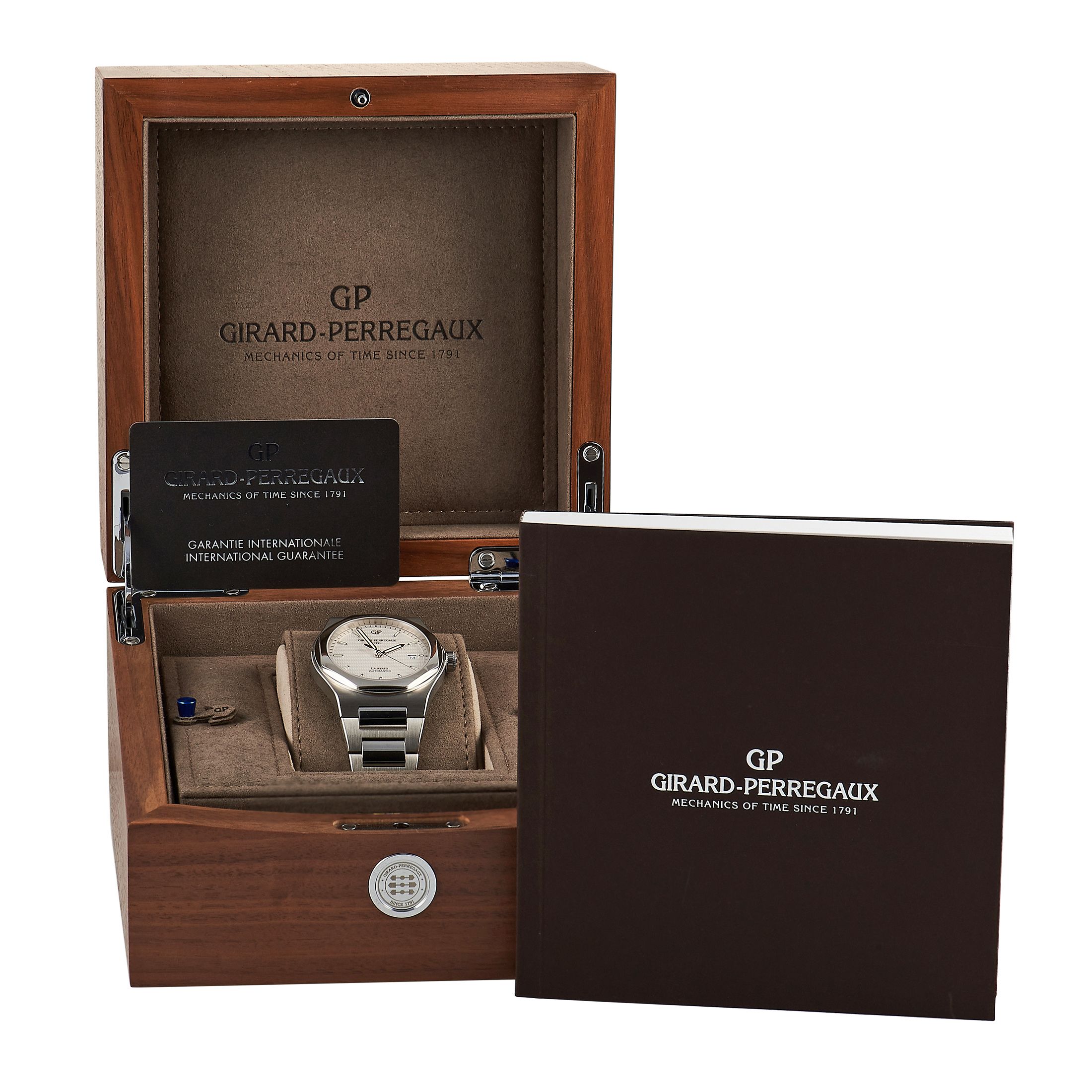 Girard Perregaux Laureato Heritage Watch 81000-11-131-11a
