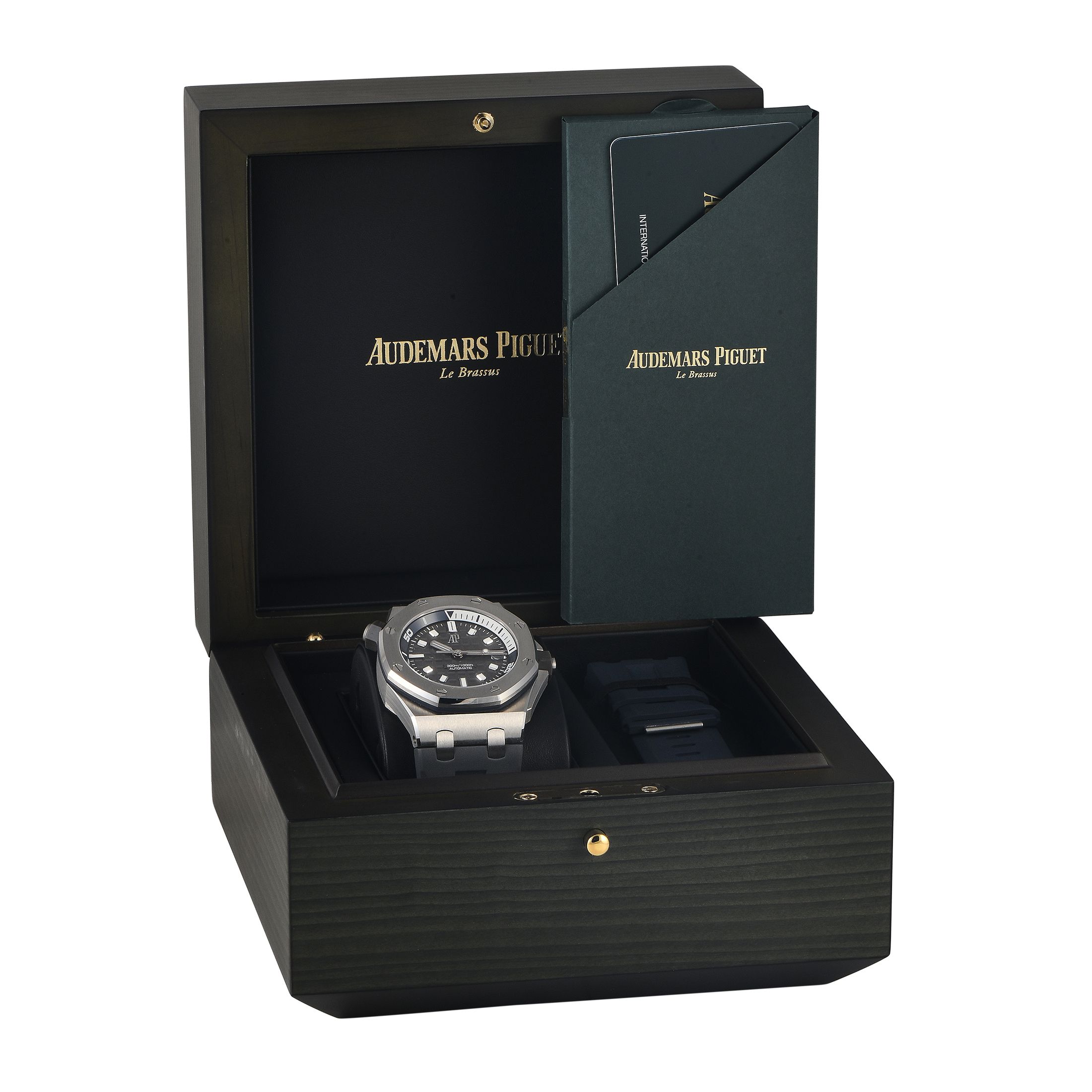 Audemars Piguet Royal Oak Offshore Diver Dial Watch 15720ST.OO.A009CA.01