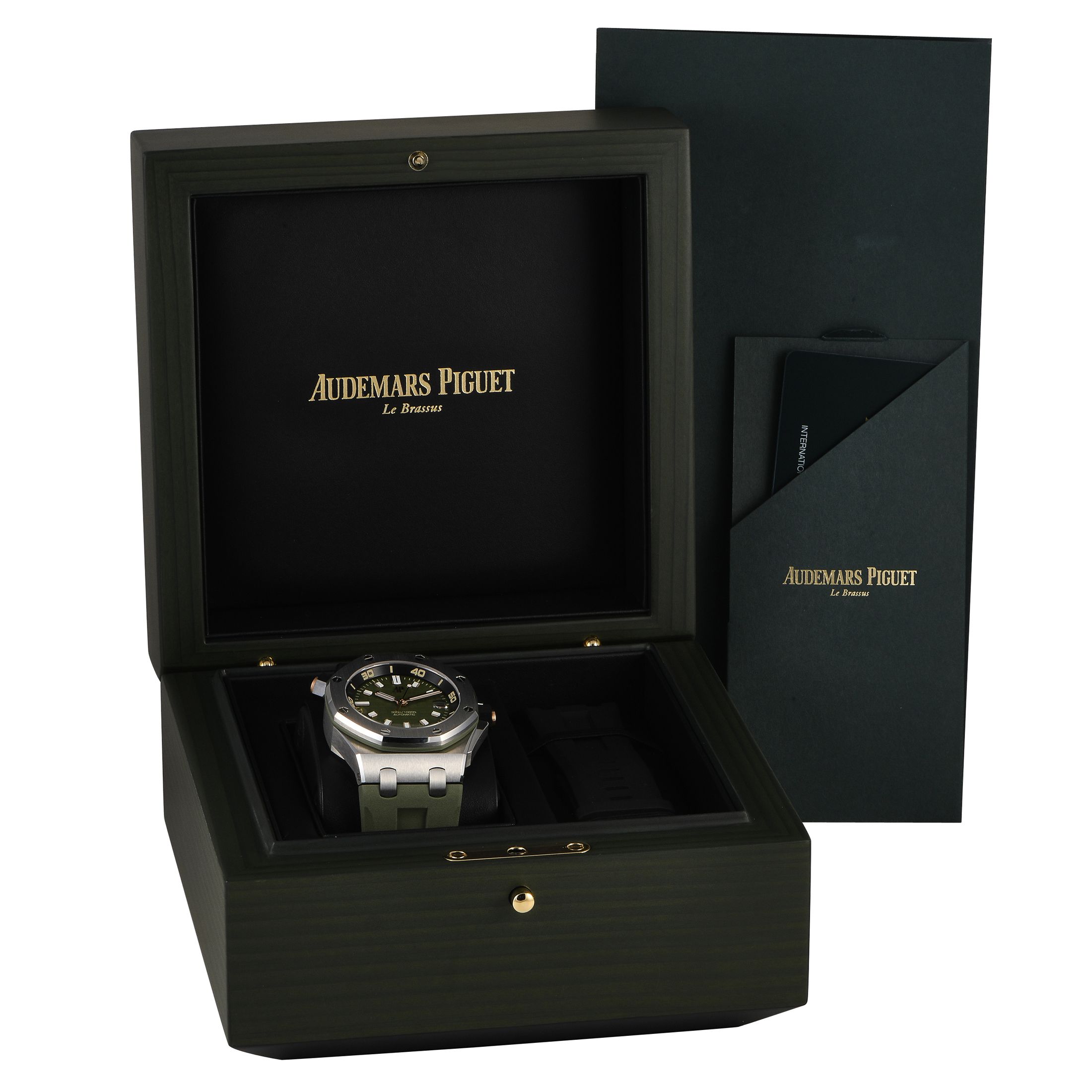 Audemars Piguet Royal Oak Offshore Diver Watch 15720ST.OO.A052CA.01