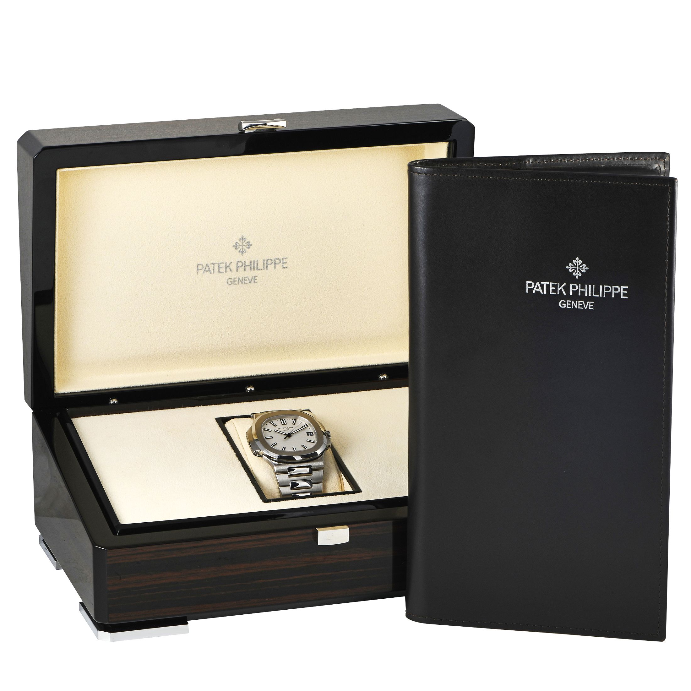 Patek Philippe Nautilus Watch 5711/1A-011