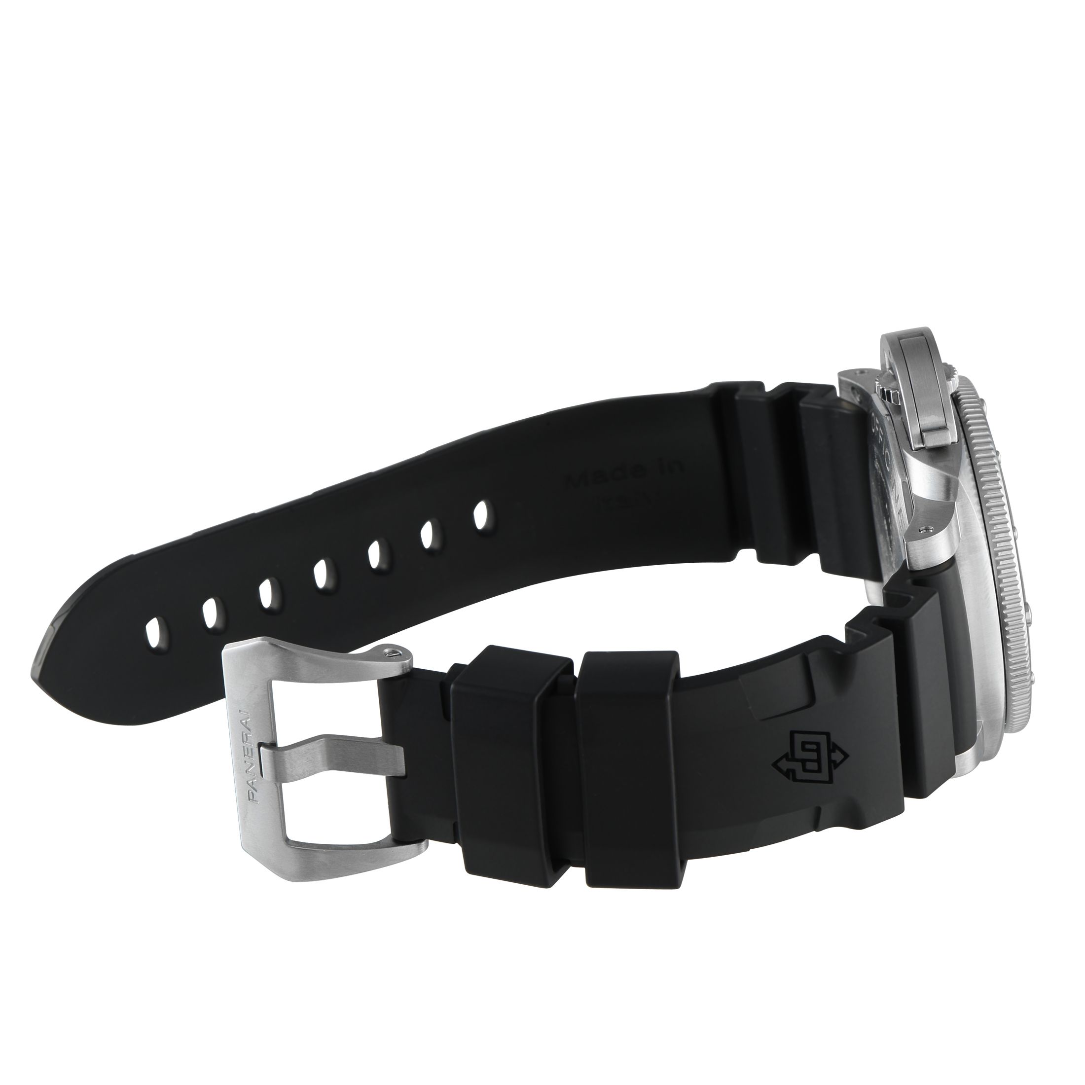 Officine Panerai Submersible Steel Watch PAM00683