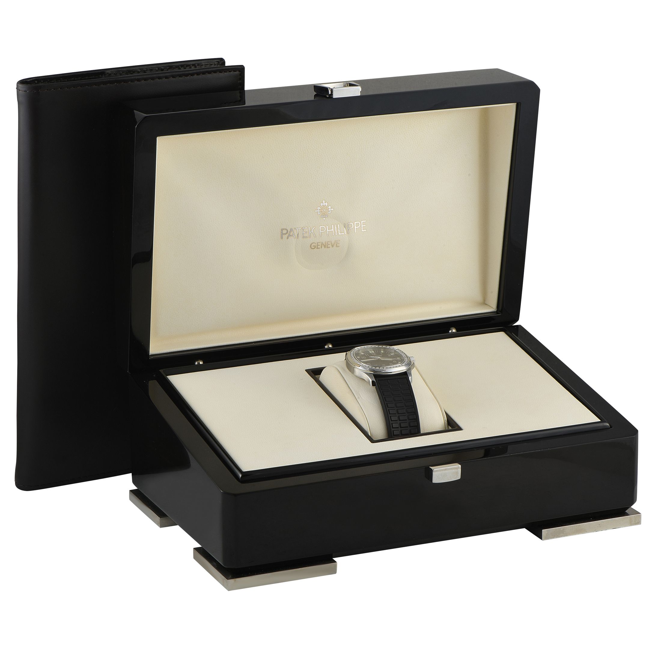 Patek Philippe Aquanaut Black Dial Diamond Bezel Steel Watch 5067A -001