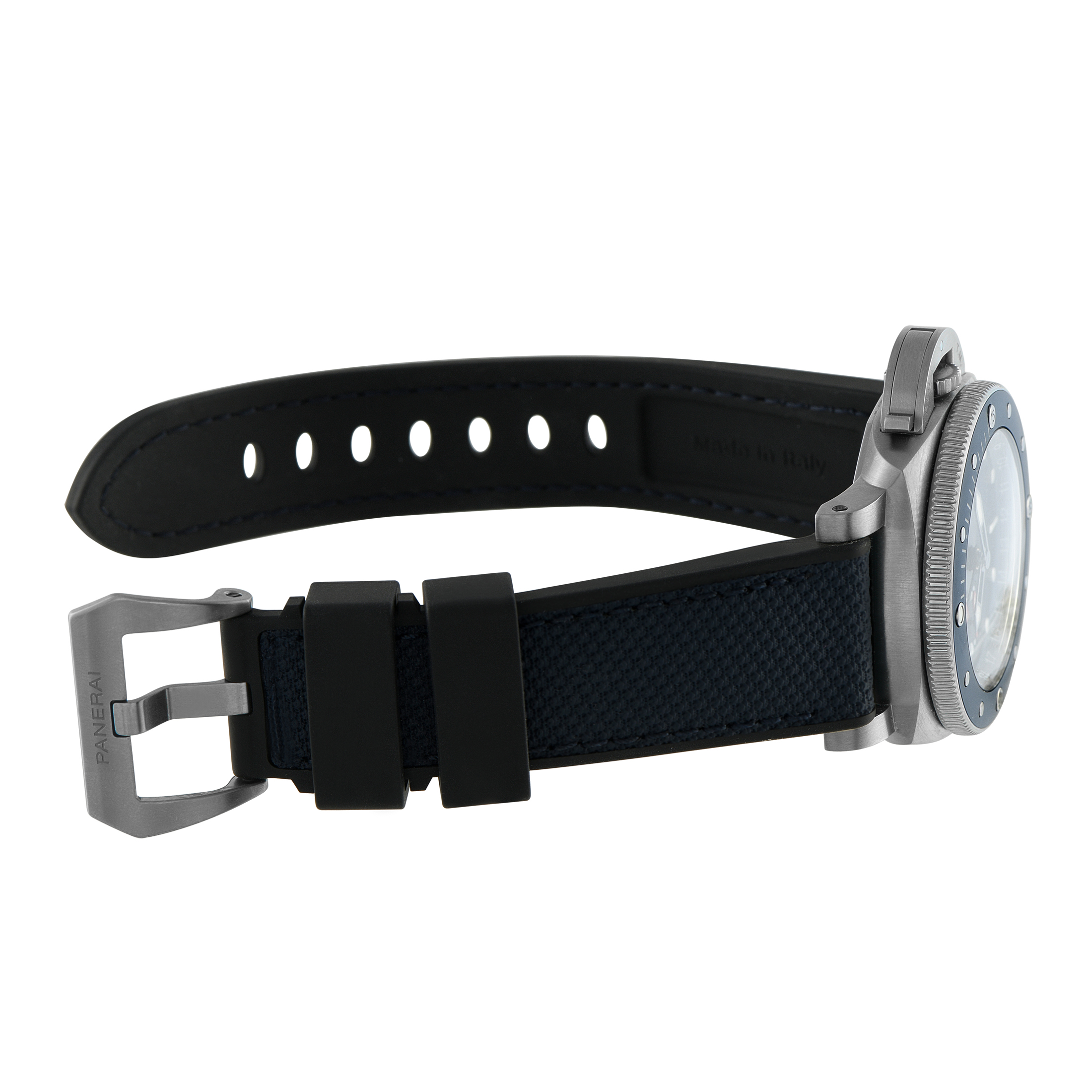 Officine Panerai Submersible GMT Luna Rosso Titanio Watch PAM01507