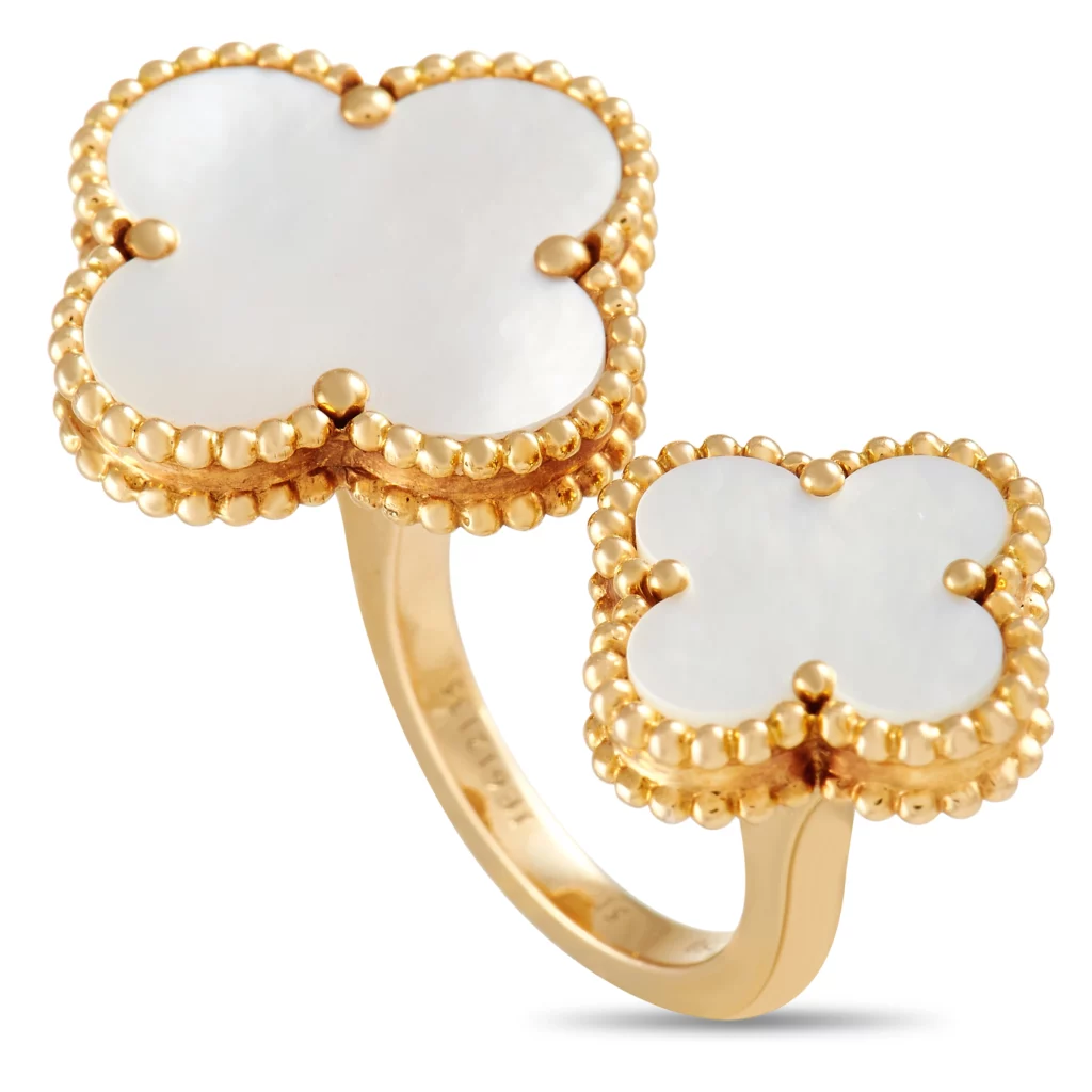 Between the Finger rings, a Van Cleef & Arpels tradition since the