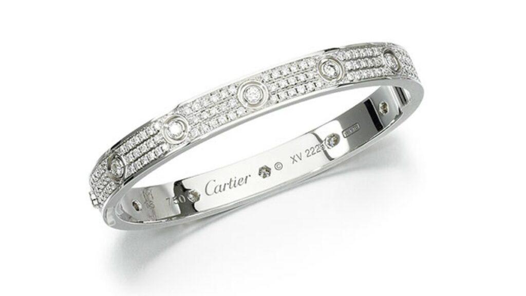 How to spot a fake Cartier Love bracelet - Finish