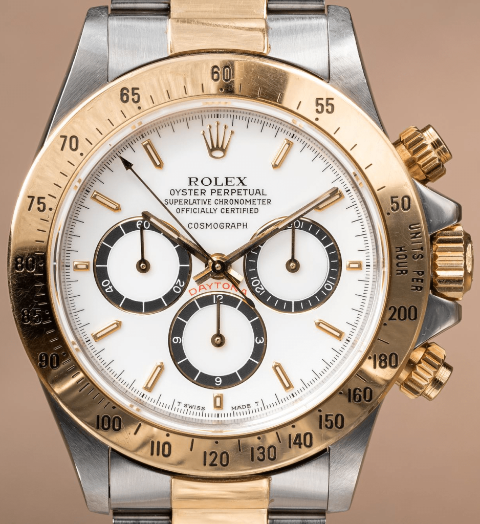 16523 with porcelain dial. Photo credit: Jacek Kozubek
