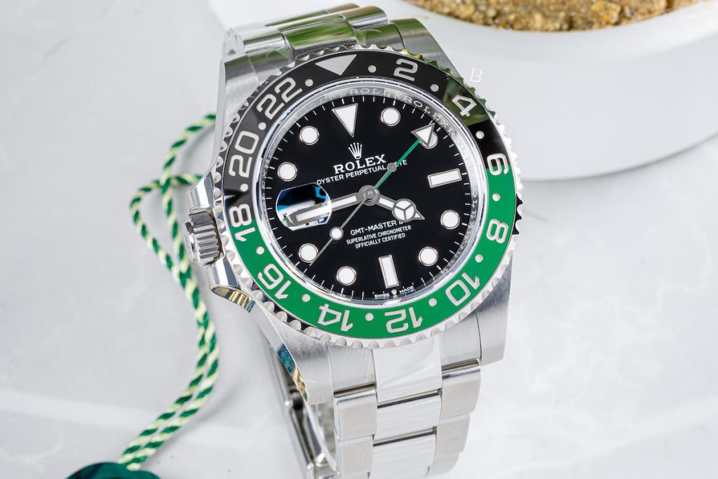 One of the most popular destro (left-hand crown) watches is the Rolex Sprite GMT
