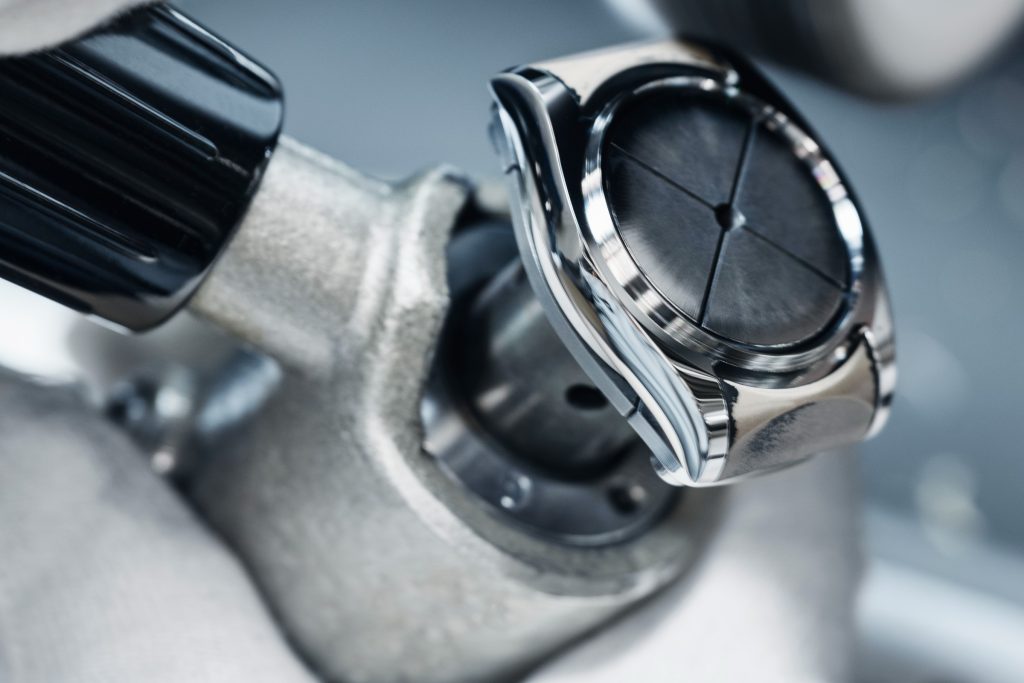 Rolex mid-case vs. polishing wheel