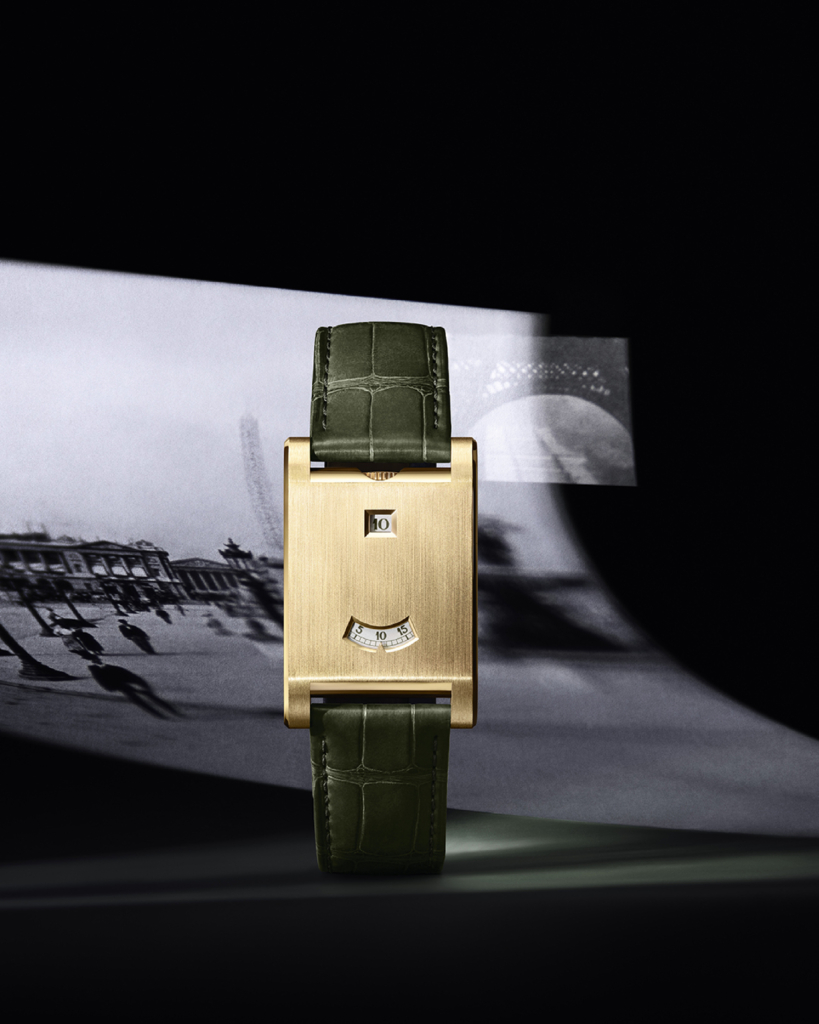 2025 Cartier Tank a Guichets