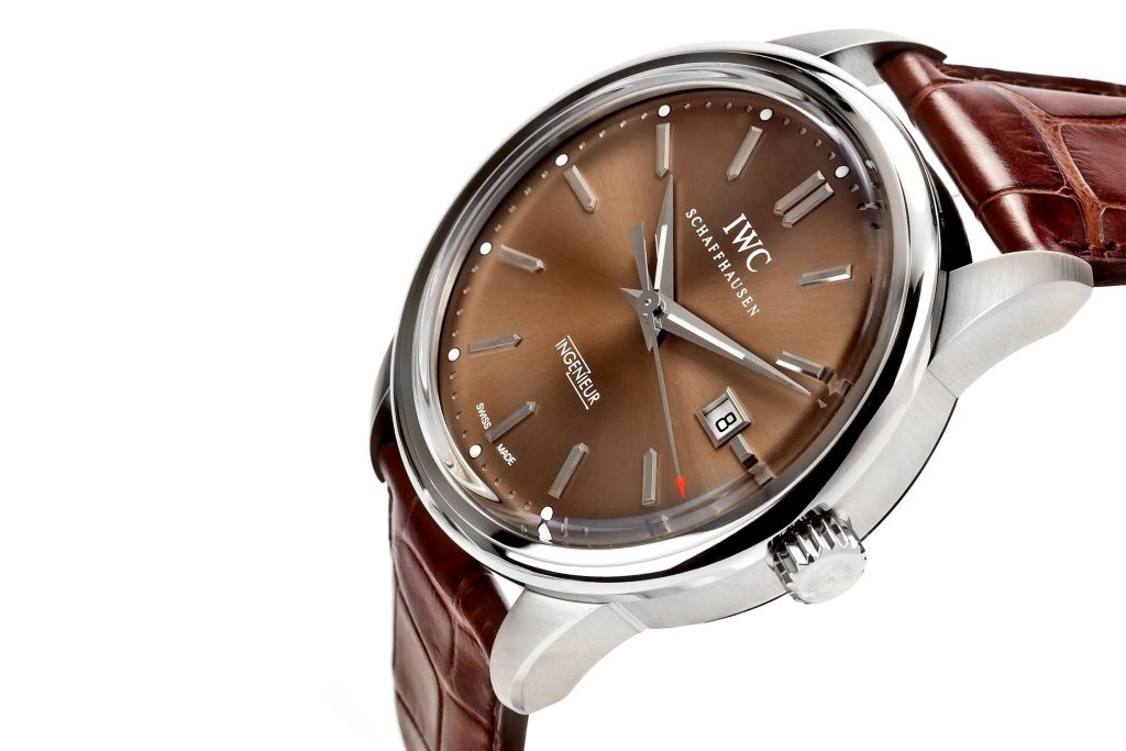 "Vintage" UK edition with bronze dial