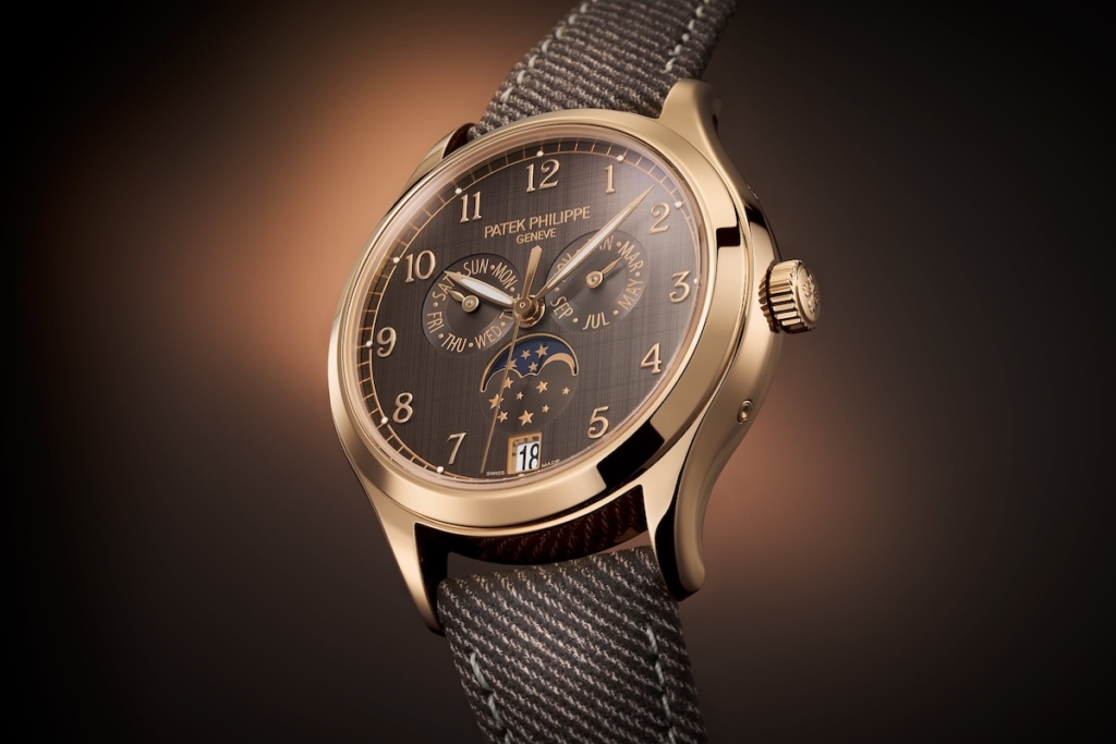 2025 Patek Philippe Annual Calendar 4946R-001