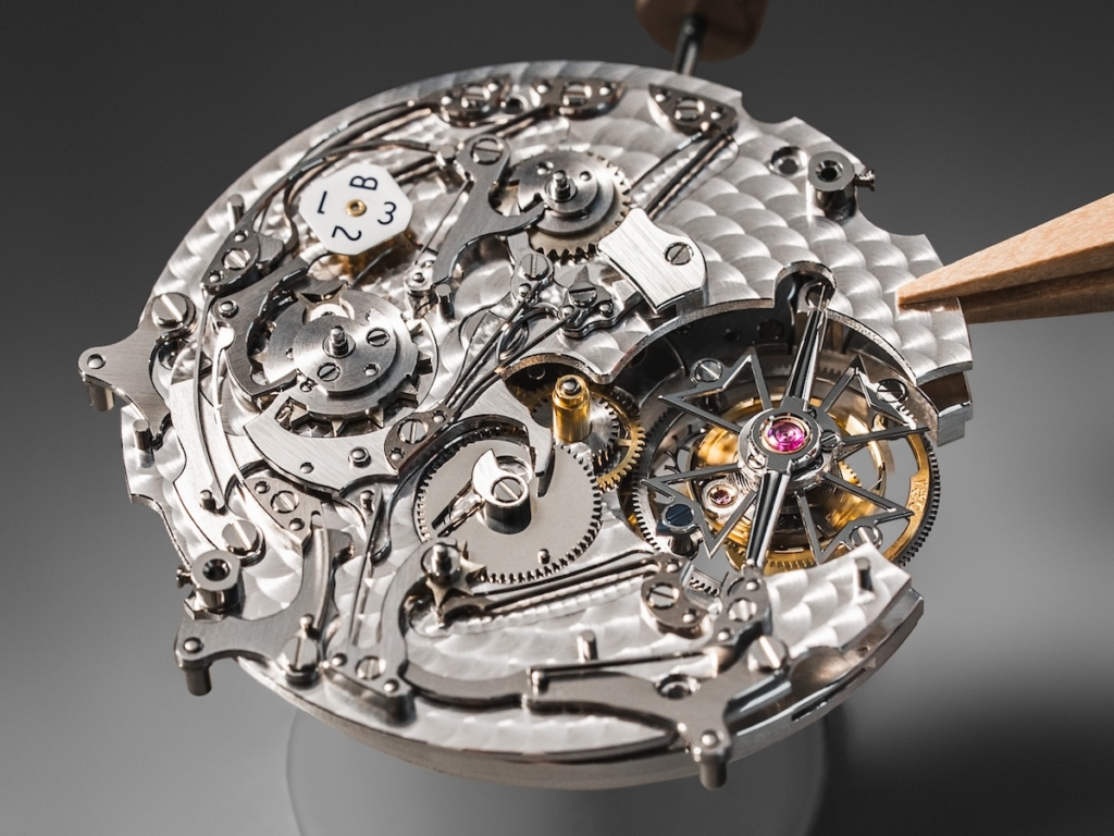 The new 2025 Vacheron Constantin Caliber 2162 QP/270