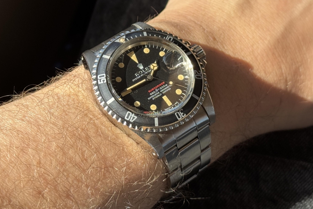 Rolex 1680 Red Submariner thickness is about 13mm-14.5mm depending on crystal