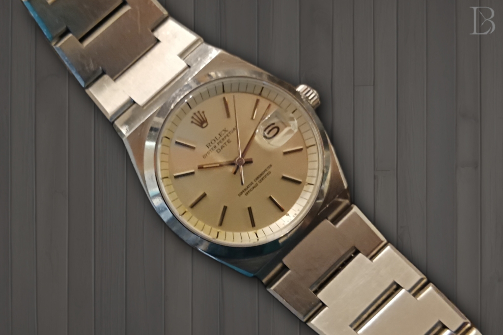 Collectors love the "open 6" date