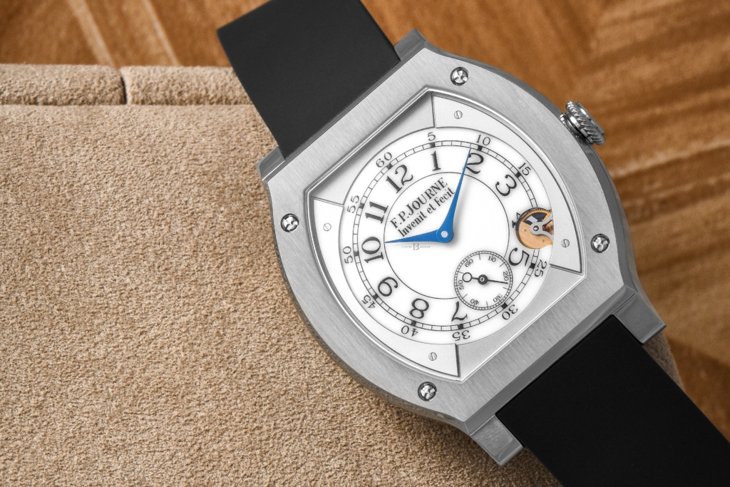 F.P. Journe Elegante 48, one of the best quartz luxury watches on the market