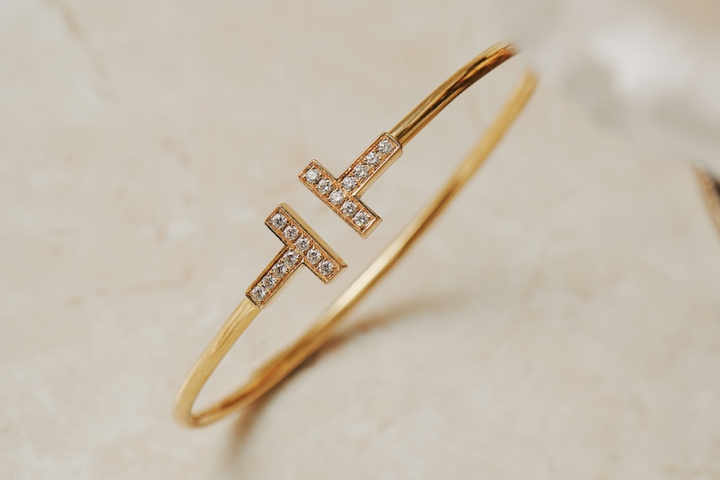 T by Tiffany rose gold bracelet