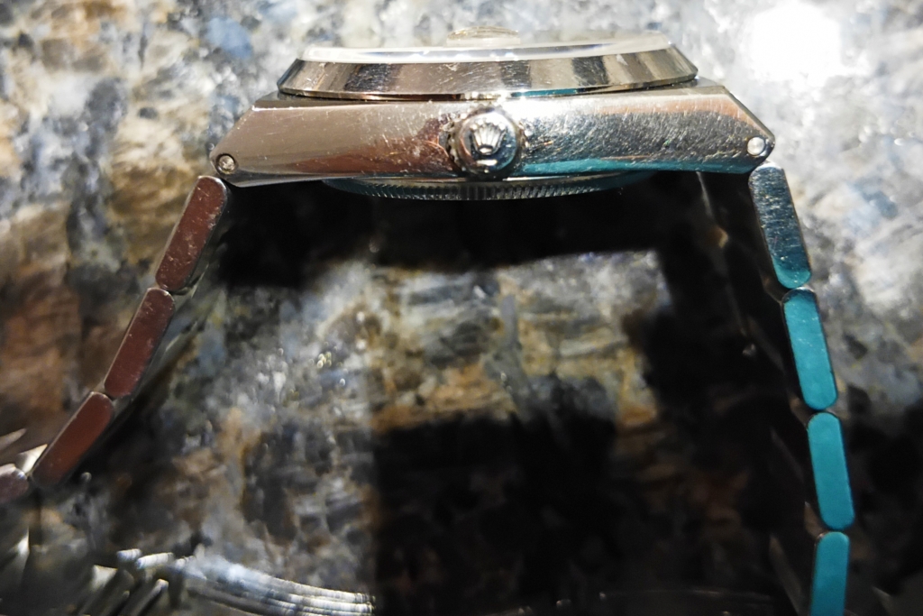 Side view with crown visible