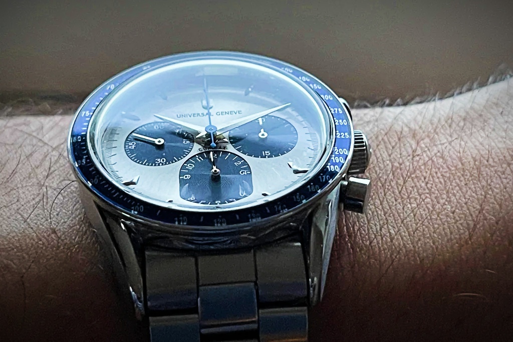 Universal Geneve "Baby Nina" 1950 Compax chronograph with rare 884.495 reference number