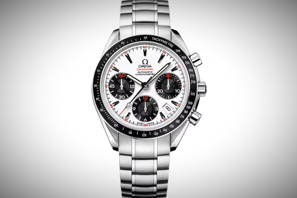 Speedmasters with 4:30 date windows are powered by the Omega Caliber 3304, based on the ETA/Valjoux 7753