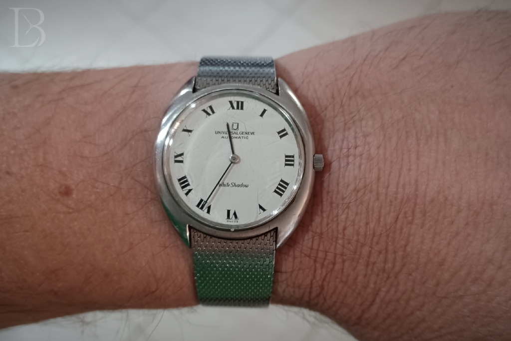Universal Geneve White Shadow ref. 866102 with mesh bracelet