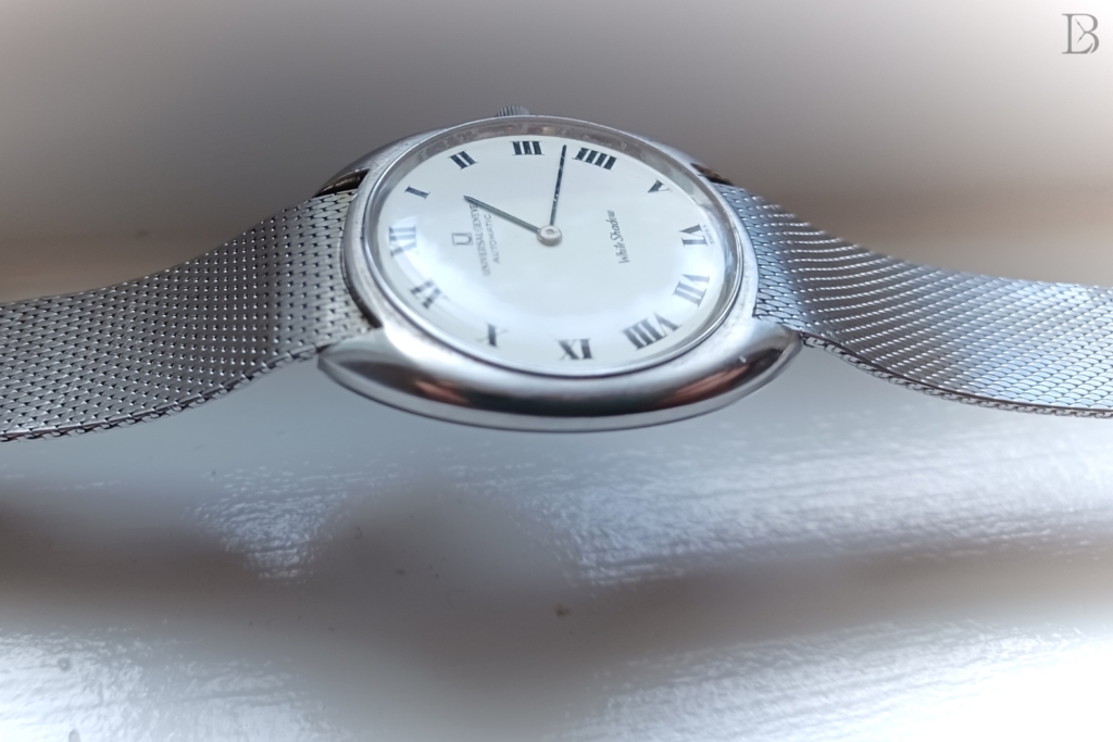 Universal Geneve White Shadow circa 1960s