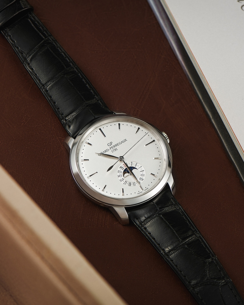 White Watches - Girard-Perregaux 1966 Date and Moon Phases