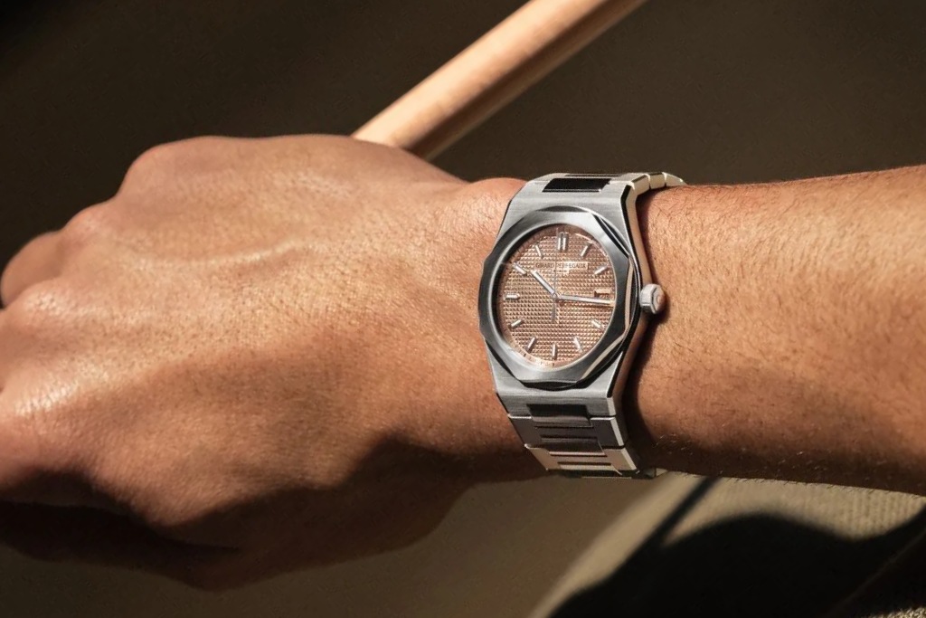 GP Laureato Fifty 39mm ref. 81008-11-3627-1CM. Photo: Girard-Perregaux