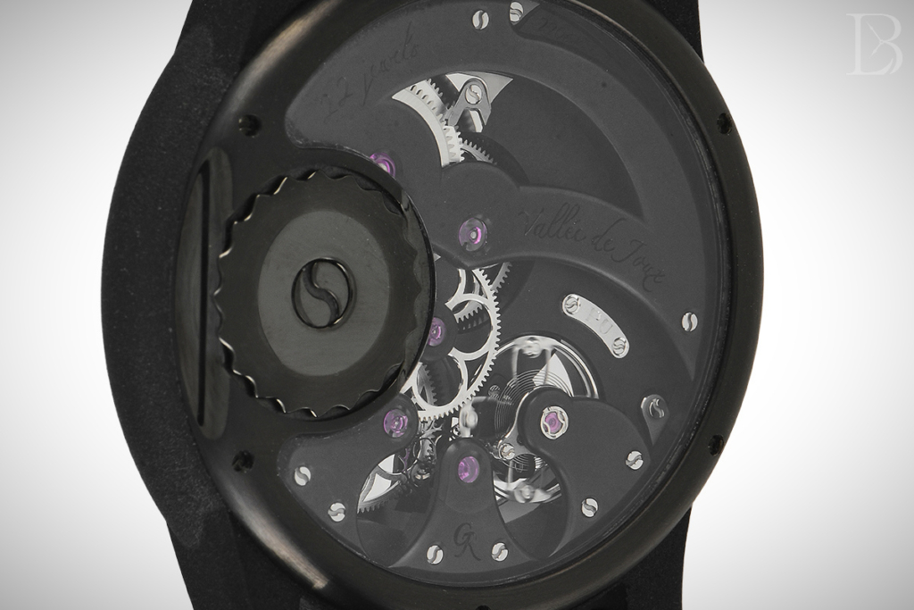 Romain Gauthier caliber 2206 HMS handwound movement with 22 jewels, 128 components, and 60 hours of power reserve.