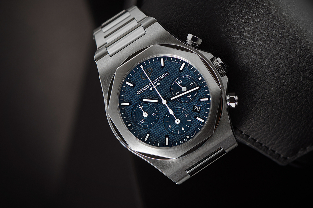 Girard-Perregaux Laureato Chronograph Steel Watch 81020-11-431-11A