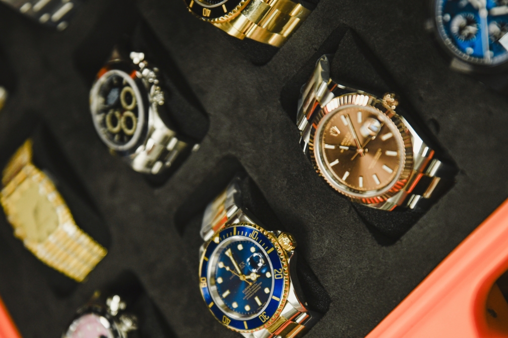 Header image - intro to luxury watches