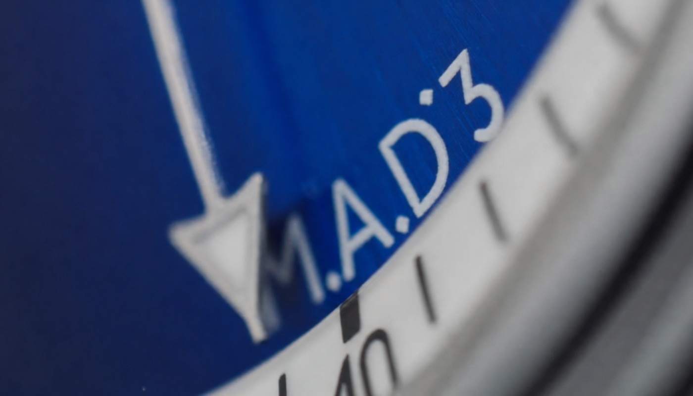 A close-up of the M.A.D.3 Vincent Calabrese dial. Photo: @m.a.d.editions