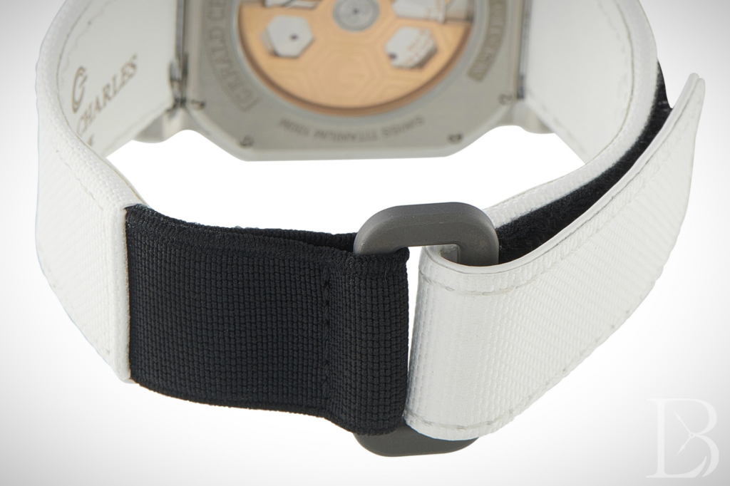 Strap view of Maestro GC Sport Clay Dial in titanium, ref. GC2.0-TX-TN