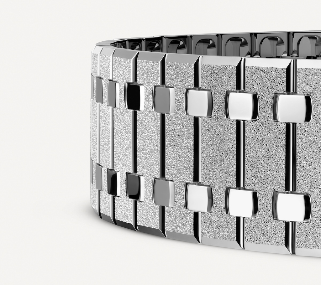 2026 Audemars Piguet jewelry release: Royal Oak Joaillerie Frosted Gold Spring Frost Cuff Ref. ROA.BCT.161.BC.OO.01.TU
