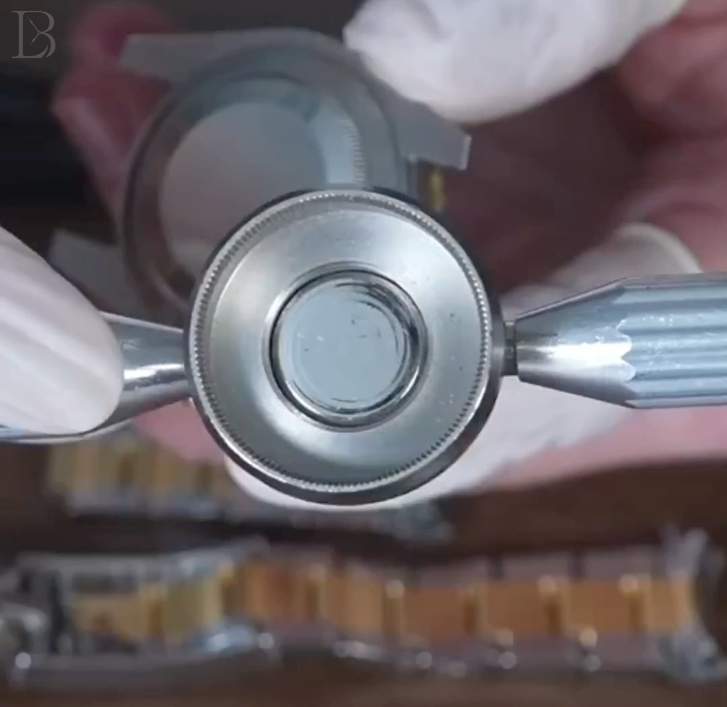 Rolex caseback opening tool